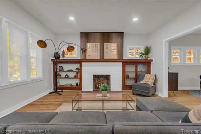 Builiding view seven for 838 Algonquin St, Detroit, MI. 48215