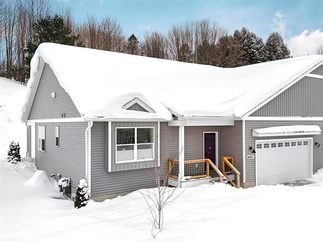 front view for 4851 Kodiak Drive, Traverse City, Mi. 49684