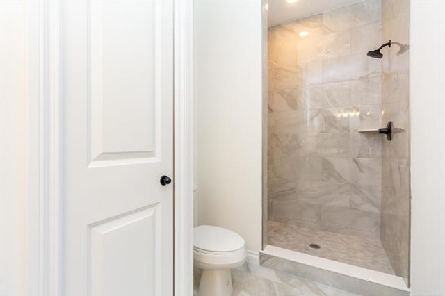 Builiding view thirty for 27621 Maryjane Lane E, New Baltimore, MI. 48047