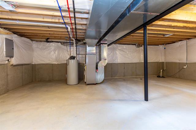 Builiding view twenty eight for 27621 Maryjane Lane E, New Baltimore, MI. 48047