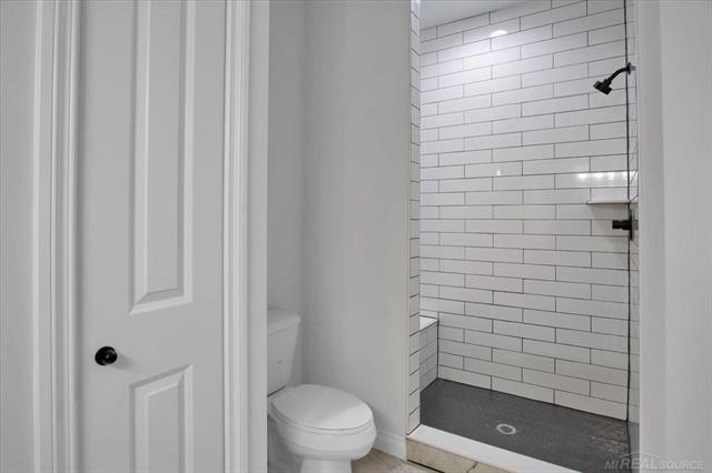 Builiding view twenty two for 27621 Maryjane Lane E, New Baltimore, MI. 48047