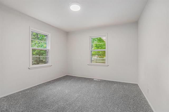 Builiding view seventeen for 1444 Mark, Grand Rapids, MI. 49525