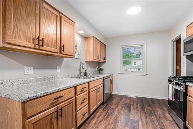 Builiding view thirteen for 1444 Mark, Grand Rapids, MI. 49525