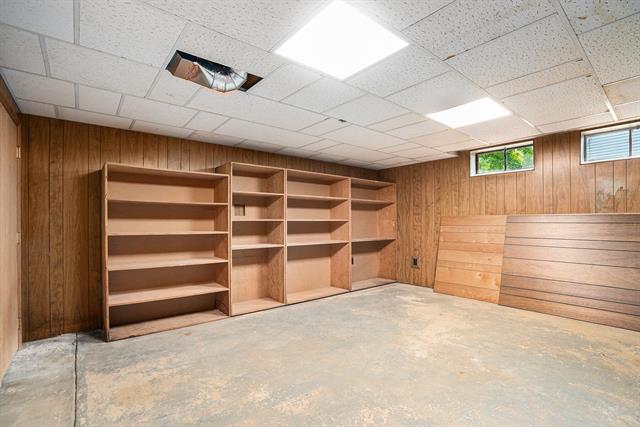 Builiding view twenty eight for 1444 Mark, Grand Rapids, MI. 49525