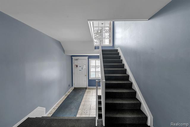 Builiding view eight for 408 Fox Hills #A5, Bloomfield Hills, MI. 48304