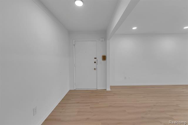 Builiding view fifteen for 408 Fox Hills #A5, Bloomfield Hills, MI. 48304