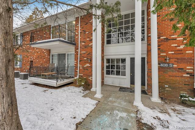 Builiding view five for 408 Fox Hills #A5, Bloomfield Hills, MI. 48304