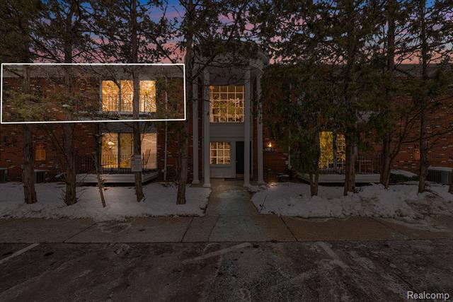 Builiding view one for 408 Fox Hills #A5, Bloomfield Hills, MI. 48304