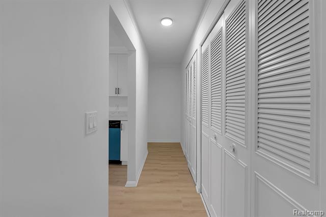 Builiding view seventeen for 408 Fox Hills #A5, Bloomfield Hills, MI. 48304