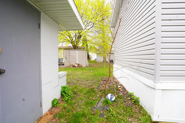 Builiding view fifteen for 5220 Village, Wyoming, MI. 49509