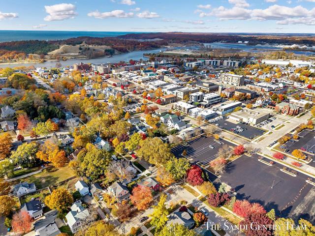 Builiding view five for 201 4Th, Grand Haven, MI. 49417