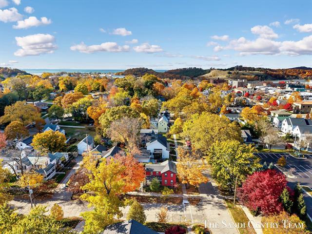 Builiding view forty for 201 4Th, Grand Haven, MI. 49417