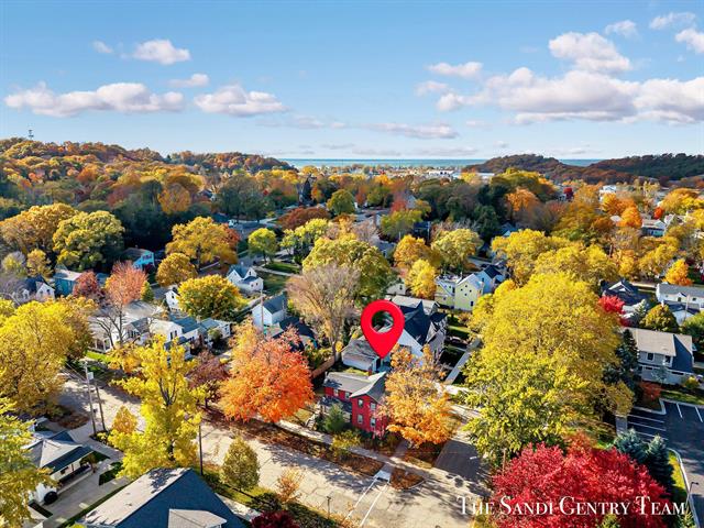 Builiding view four for 201 4Th, Grand Haven, MI. 49417