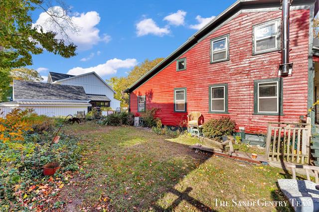 Builiding view thirty four for 201 4Th, Grand Haven, MI. 49417