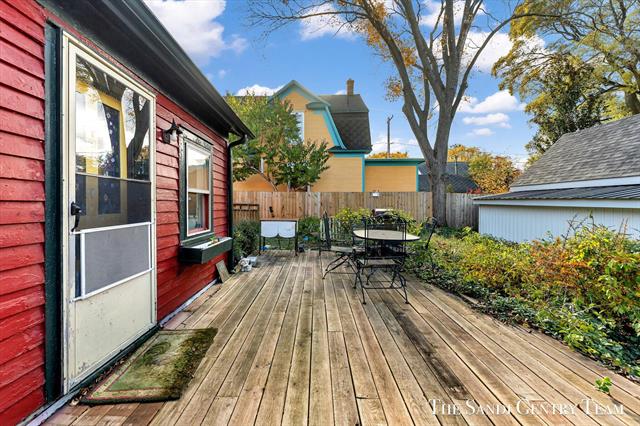 Builiding view thirty one for 201 4Th, Grand Haven, MI. 49417