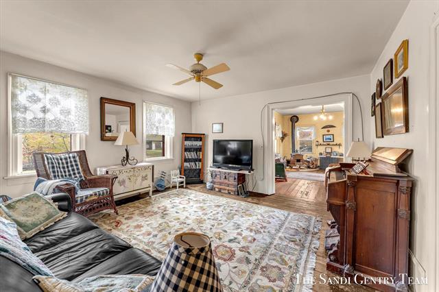 Builiding view twelve for 201 4Th, Grand Haven, MI. 49417