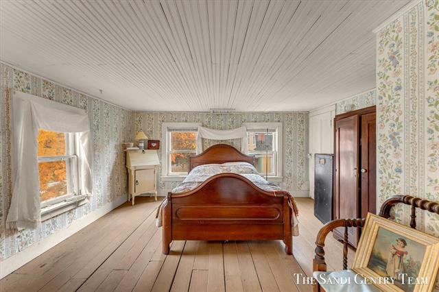 Builiding view twenty seven for 201 4Th, Grand Haven, MI. 49417