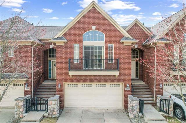 front view for 16988 Kensington Drive, Macomb, Mi. 48044