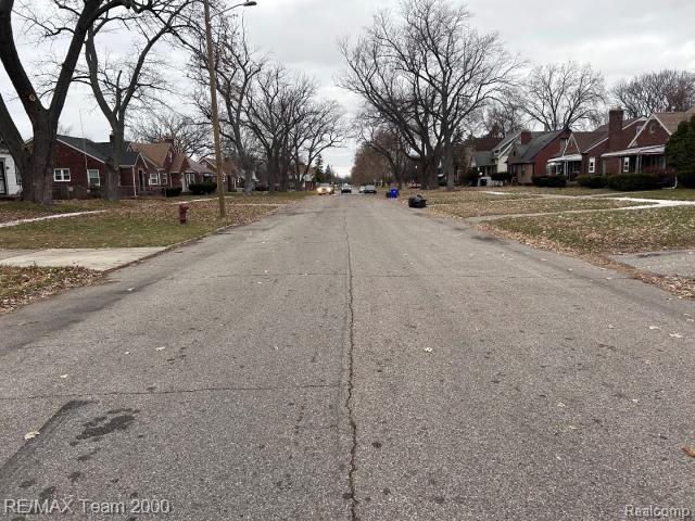 Builiding view five for 19667 Sunset, Detroit, MI. 48234