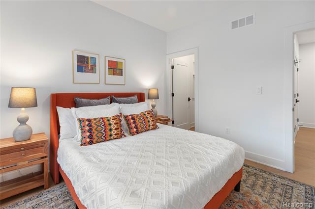 Builiding view nineteen for 7546 Churchill, Detroit, MI. 48206