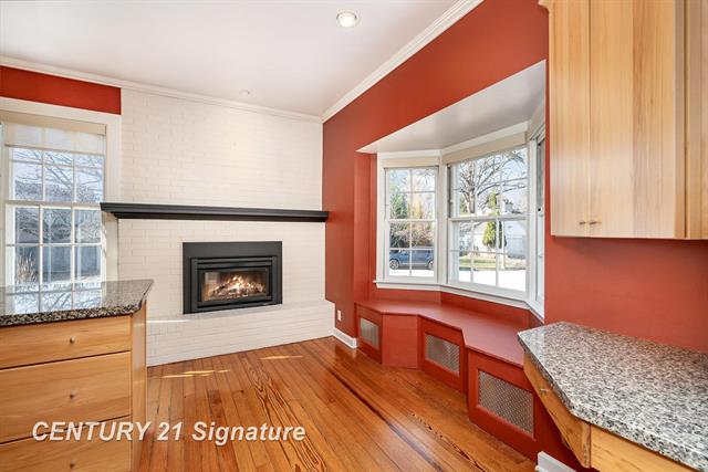 Builiding view fifteen for 105 Parkwood, Bay City, MI. 48706