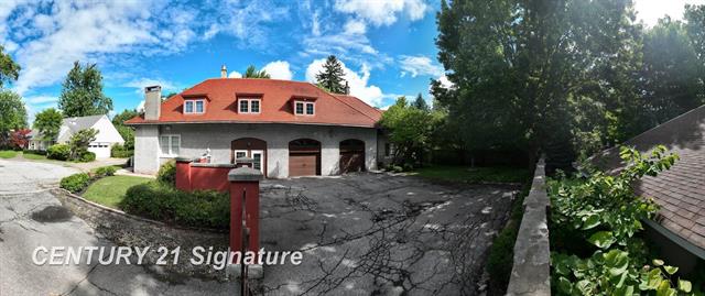 Builiding view fifty five for 105 Parkwood, Bay City, MI. 48706