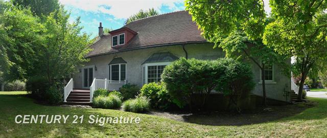 Builiding view fifty two for 105 Parkwood, Bay City, MI. 48706