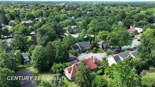 Builiding view sixty five for 105 Parkwood, Bay City, MI. 48706