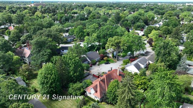 Builiding view sixty six for 105 Parkwood, Bay City, MI. 48706