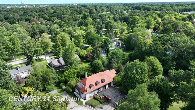 Builiding view sixty two for 105 Parkwood, Bay City, MI. 48706