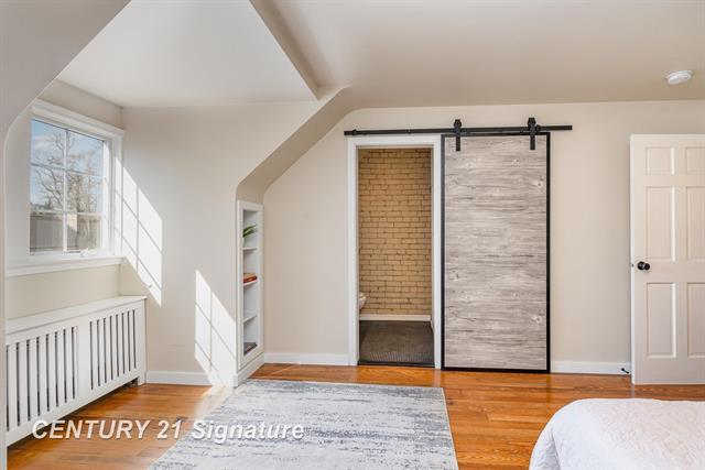 Builiding view thirty four for 105 Parkwood, Bay City, MI. 48706