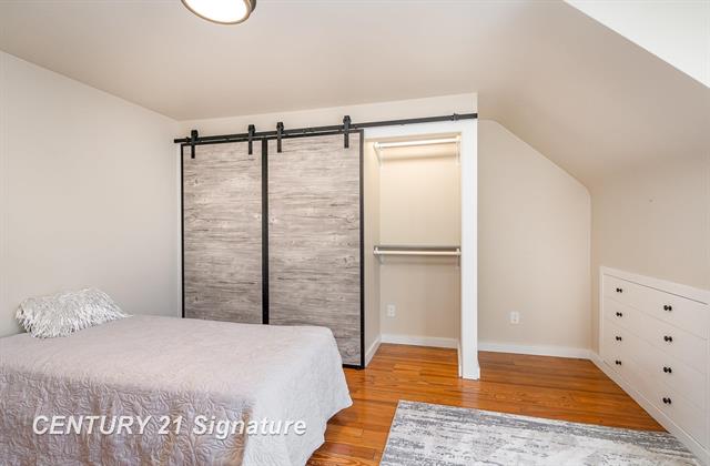 Builiding view thirty three for 105 Parkwood, Bay City, MI. 48706