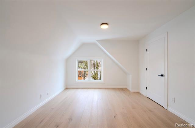 Builiding view thirteen for 1759 Fischer, Detroit, MI. 48214