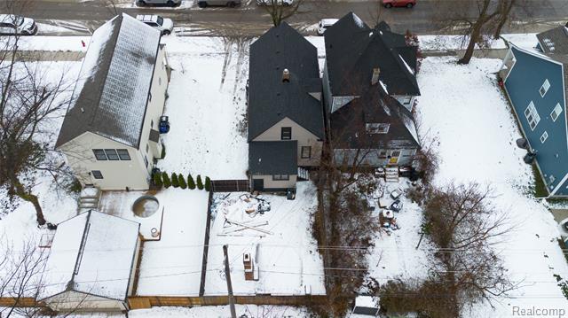 Builiding view twenty eight for 1759 Fischer, Detroit, MI. 48214