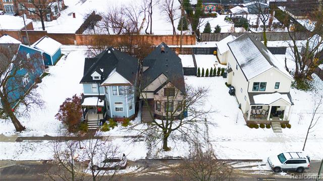 Builiding view twenty six for 1759 Fischer, Detroit, MI. 48214