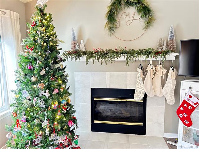 Builiding view fifteen for 3110 Arbutus, Commerce Township, MI. 48382