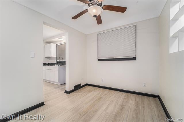 Builiding view seven for 19147 Redfern, Detroit, MI. 48219