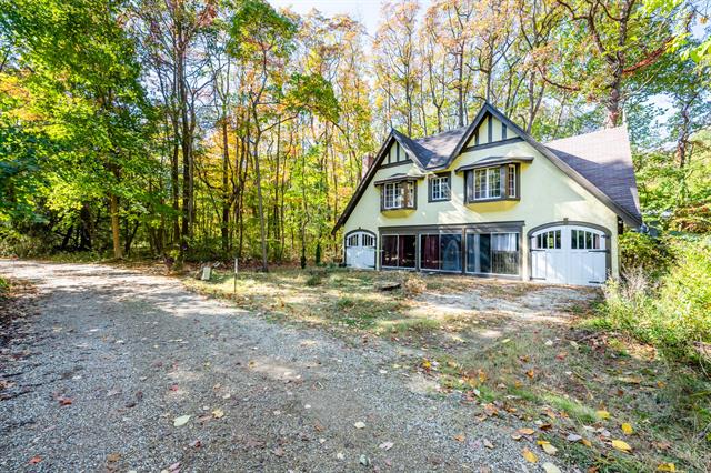 Builiding view one for 14370 Lakeshore, Lakeside, MI. 49116