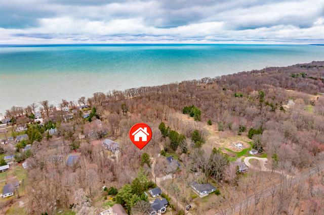 Builiding view thirty one for 14370 Lakeshore, Lakeside, MI. 49116