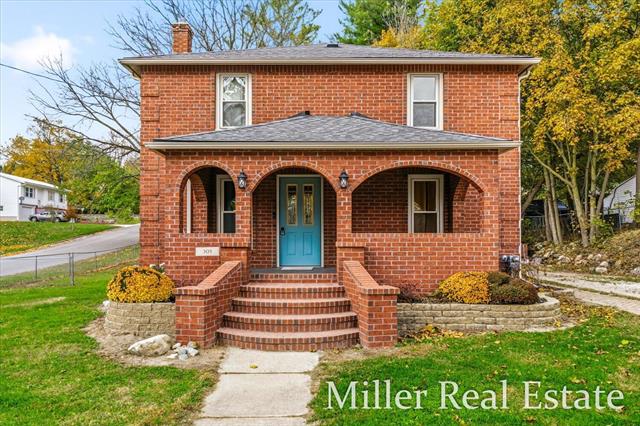 Builiding view one for 303 Colfax, Hastings, MI. 49058