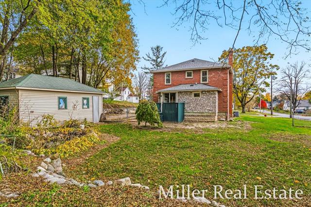 Builiding view thirty for 303 Colfax, Hastings, MI. 49058