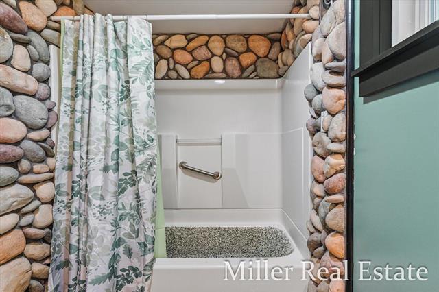 Builiding view twelve for 303 Colfax, Hastings, MI. 49058