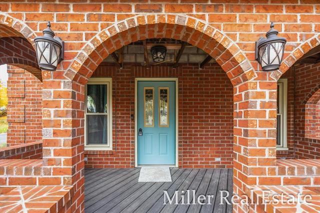 Builiding view twenty six for 303 Colfax, Hastings, MI. 49058