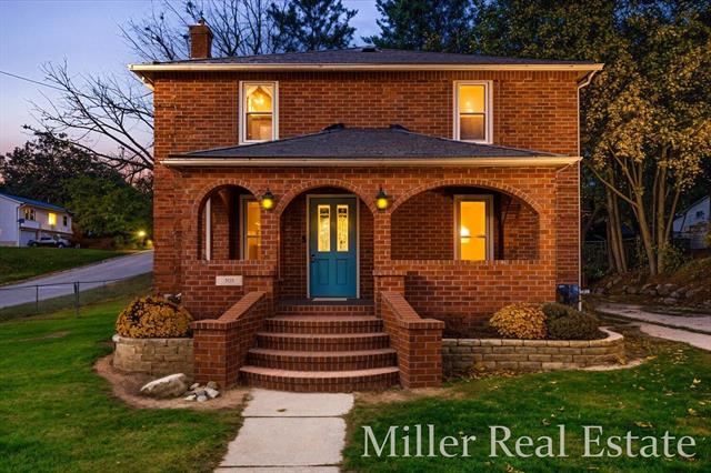 front view for 303 E Colfax Street, Hastings, Mi. 49058