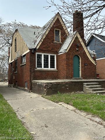 front view for 13537 Meyers Road, Detroit, Mi. 48227