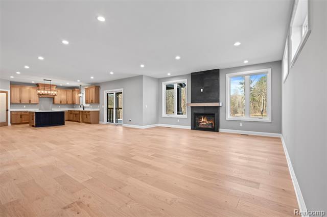 Builiding view four for 1356 Masters, Metamora, MI. 48455