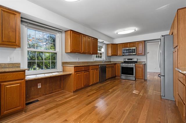 Builiding view seven for 3620 Charter, Ann Arbor, MI. 48105