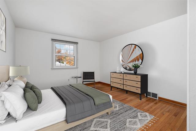 Builiding view thirty nine for 3620 Charter, Ann Arbor, MI. 48105