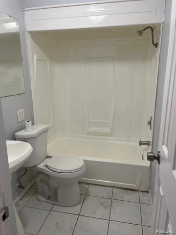 Builiding view seven for 18274 Woodbine, Detroit, MI. 48219