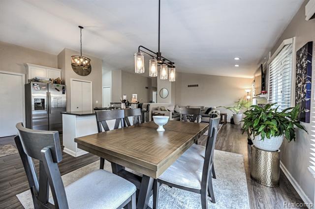 Builiding view eighteen for 4250 White Oak, Commerce Township, MI. 48382